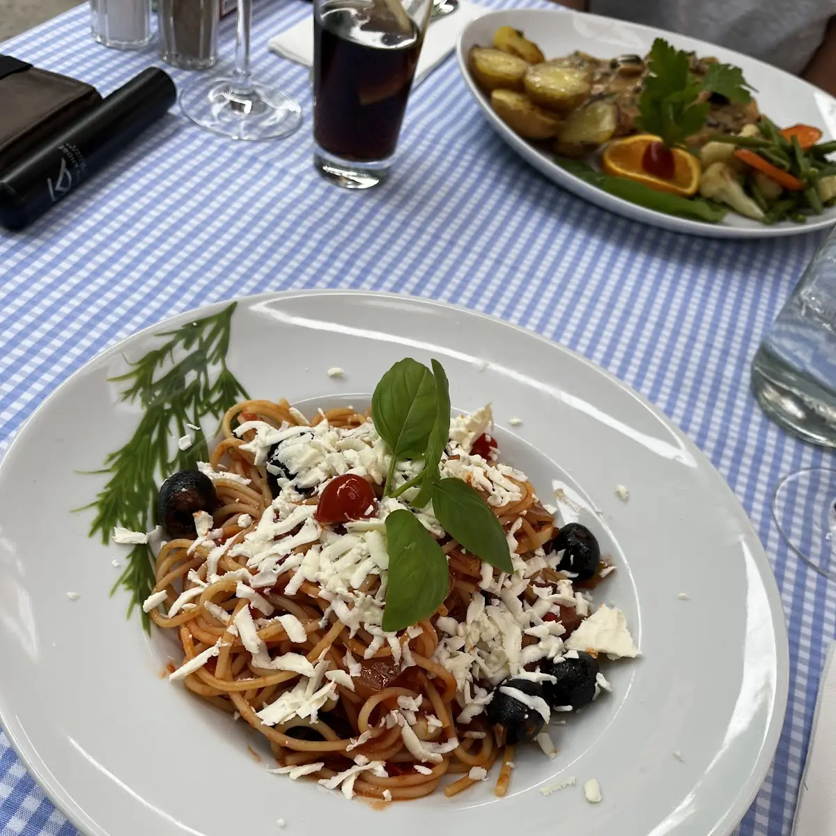 Essen und Trinken photo 3