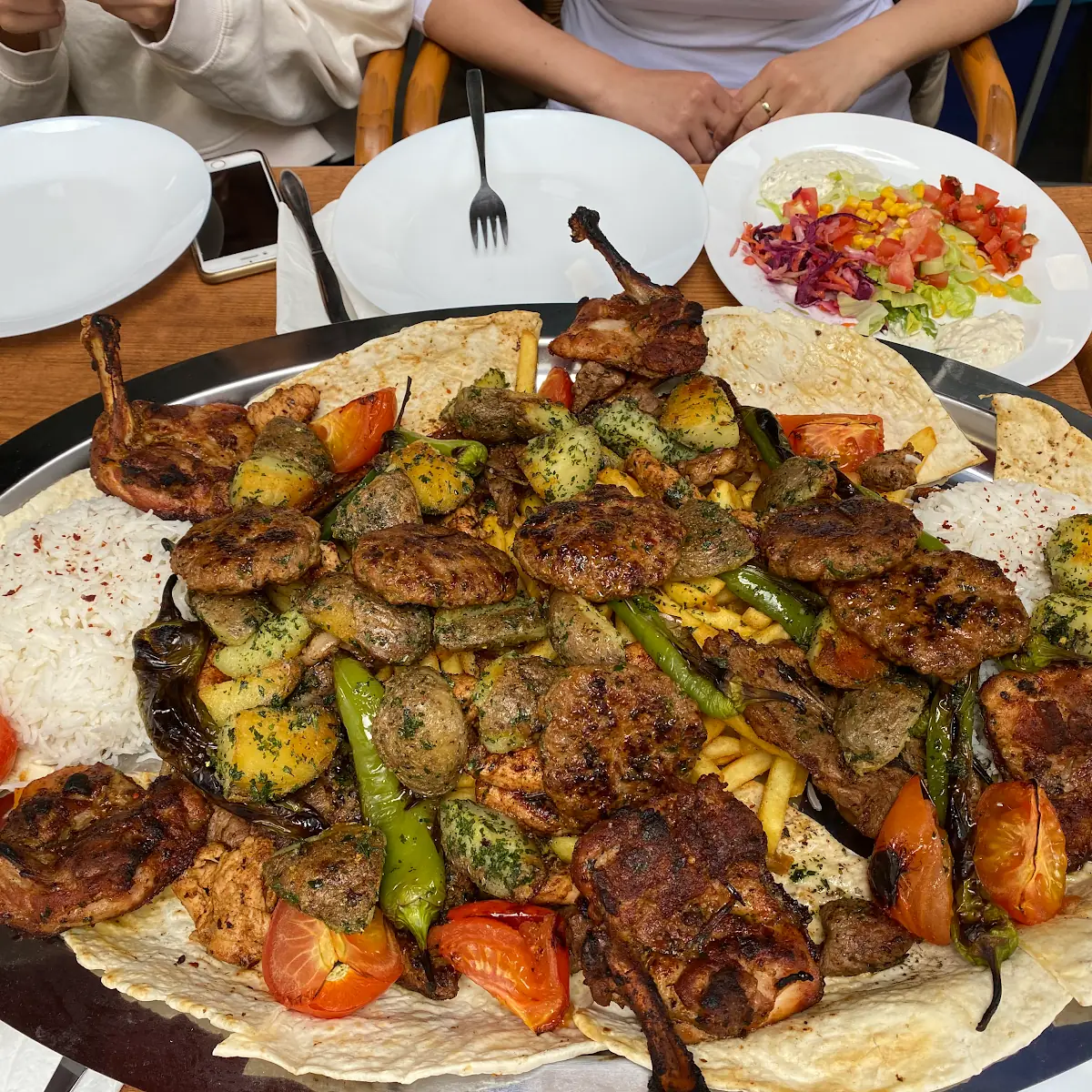 Essen und Trinken, Tat Döner 49