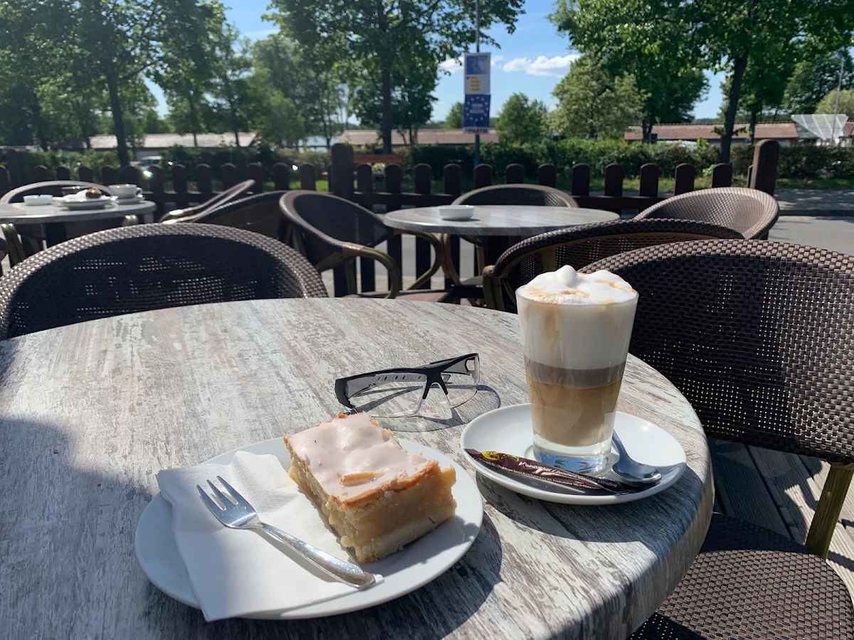 Essen und Trinken photo 1