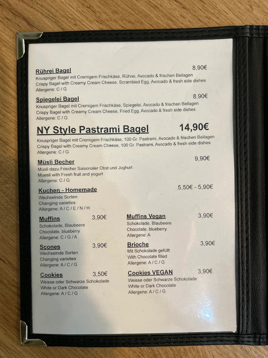 Speisekarte, Luwak Cafe Frühstück Ostkreuz