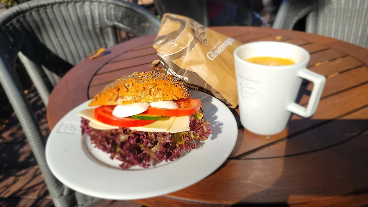 Essen und Trinken photo 2