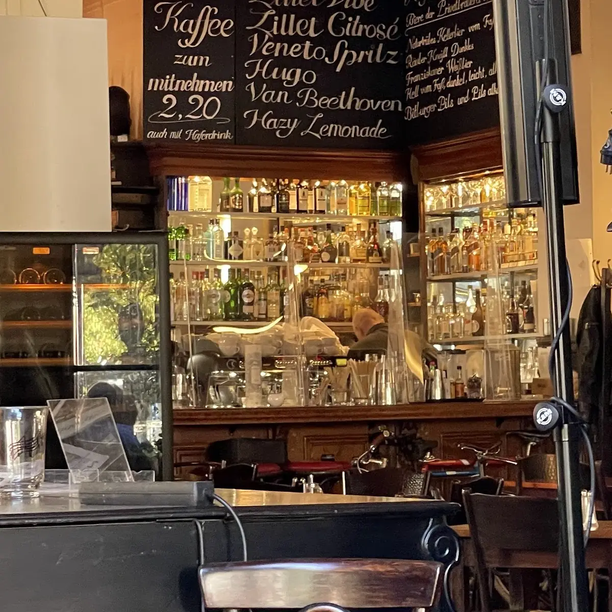 Atmosphäre, Café am Beethovenplatz