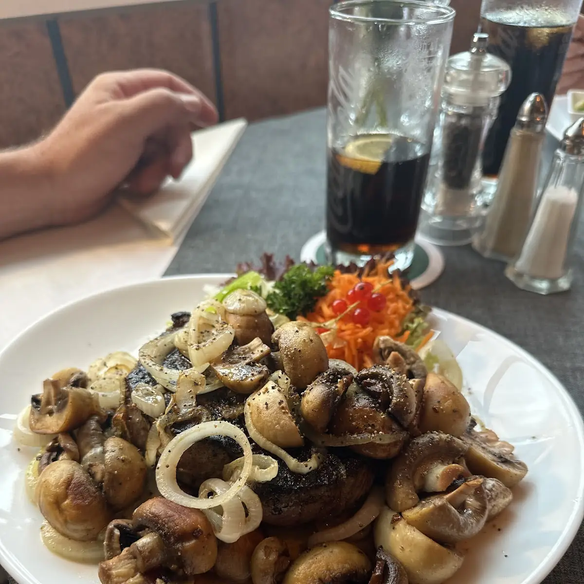 Essen und Trinken photo 1
