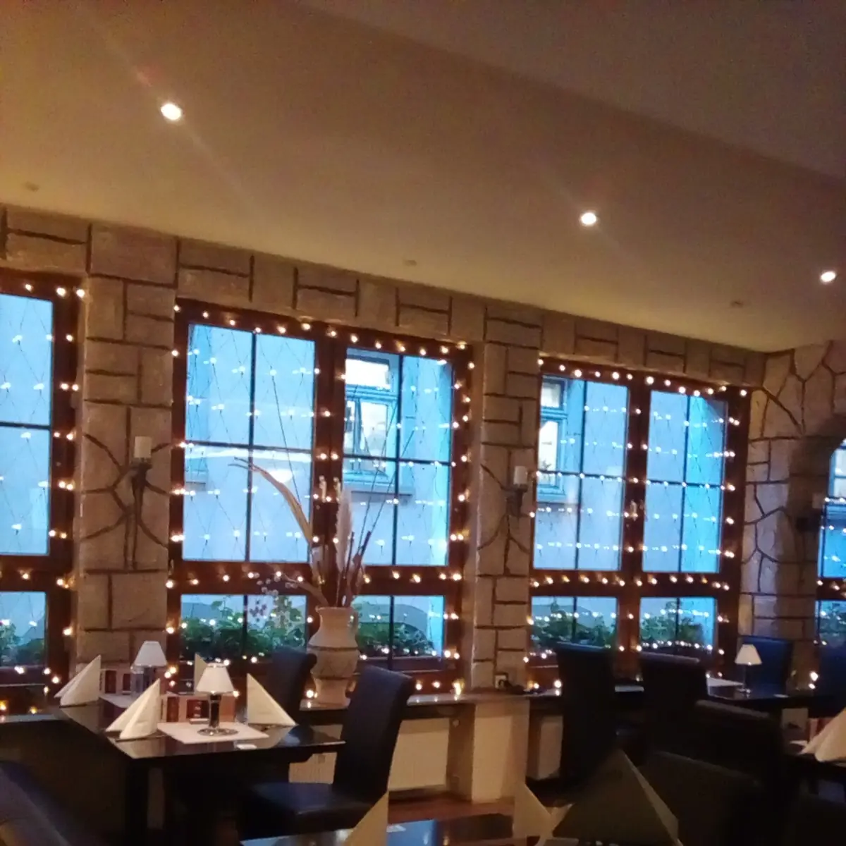 Atmosphäre, AKROPOLIS GRIECHISCHES RESTAURANT