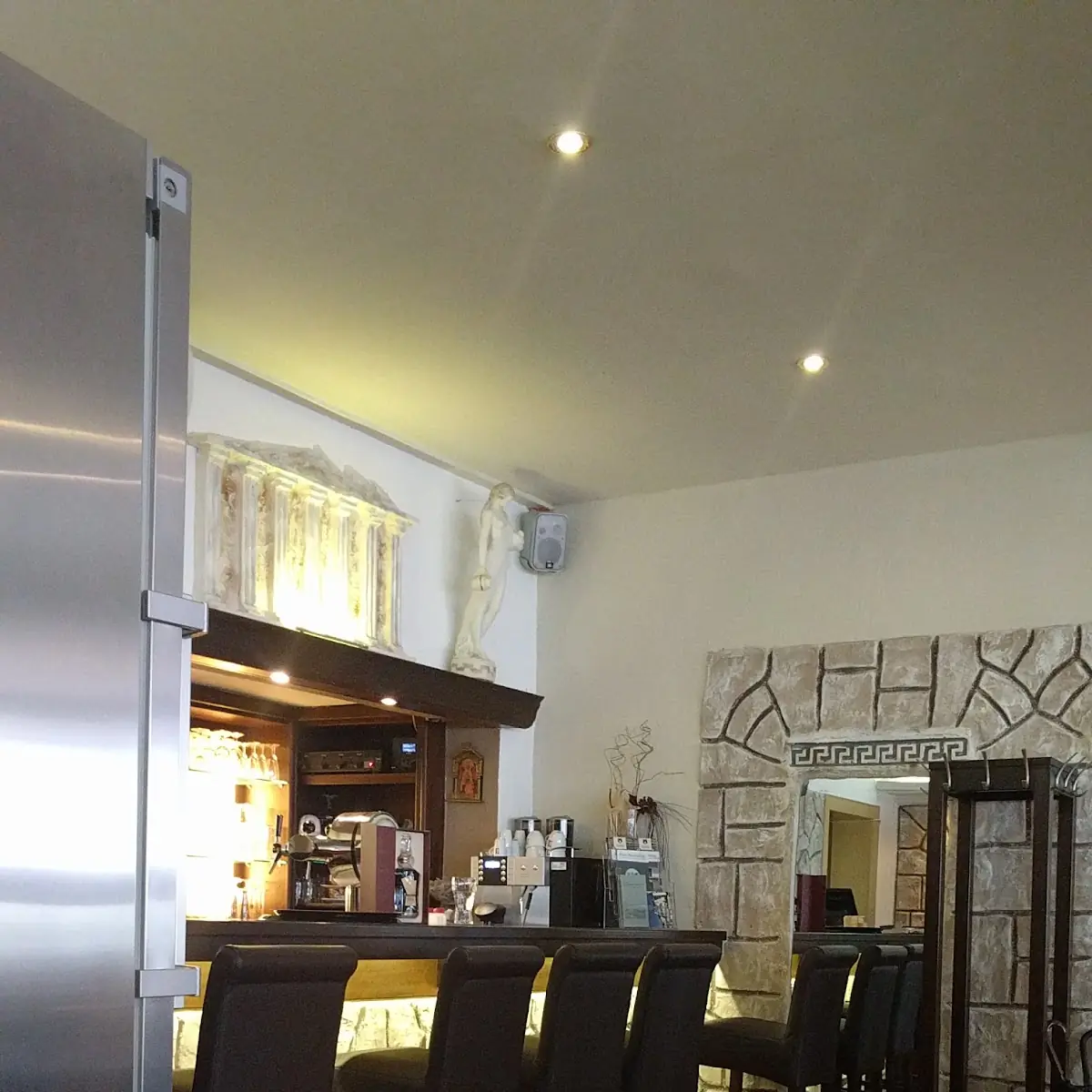 Atmosphäre, AKROPOLIS GRIECHISCHES RESTAURANT