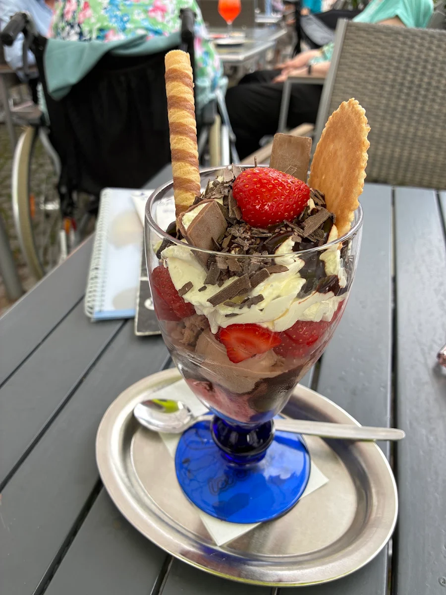 Essen und Trinken photo 2