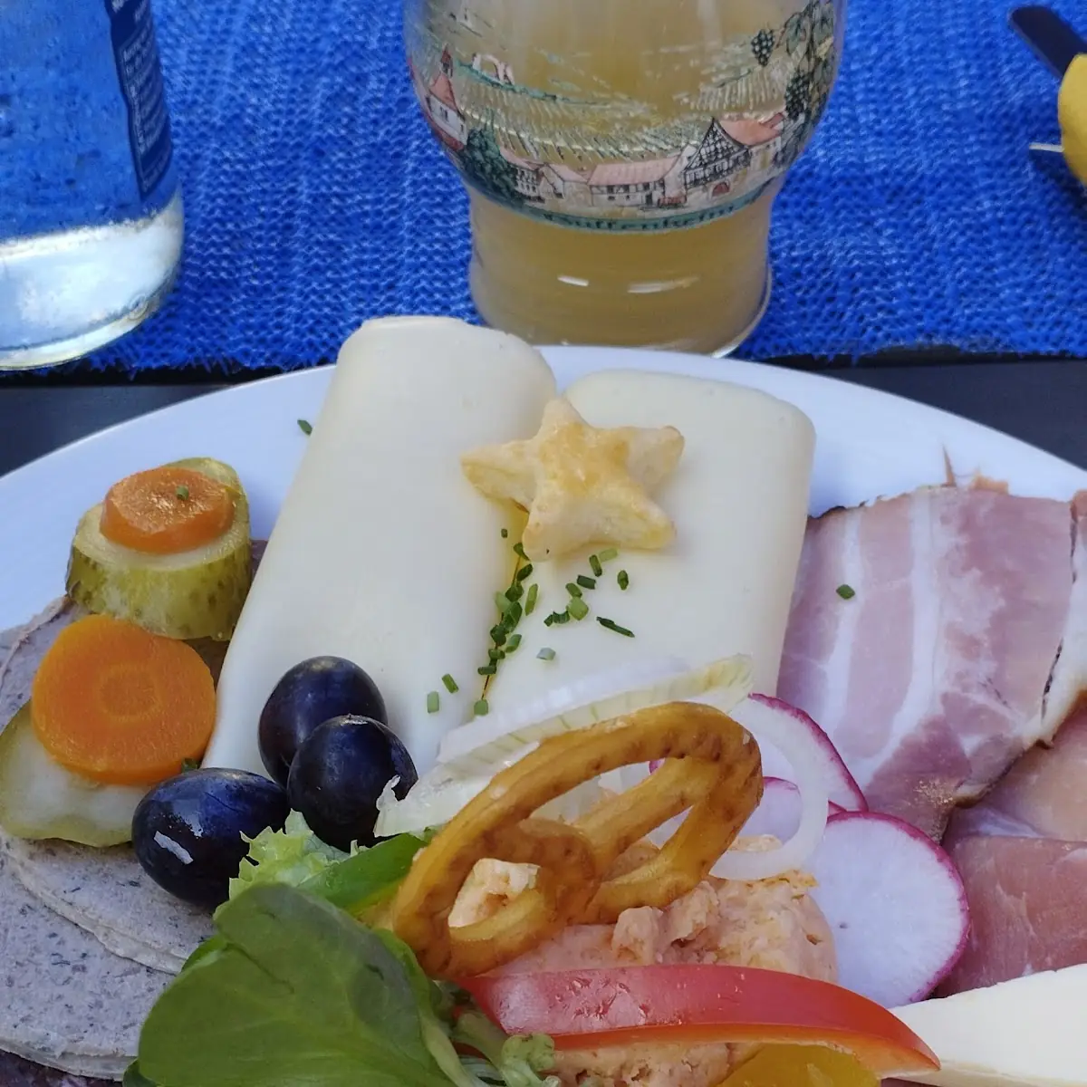 Essen und Trinken photo 2