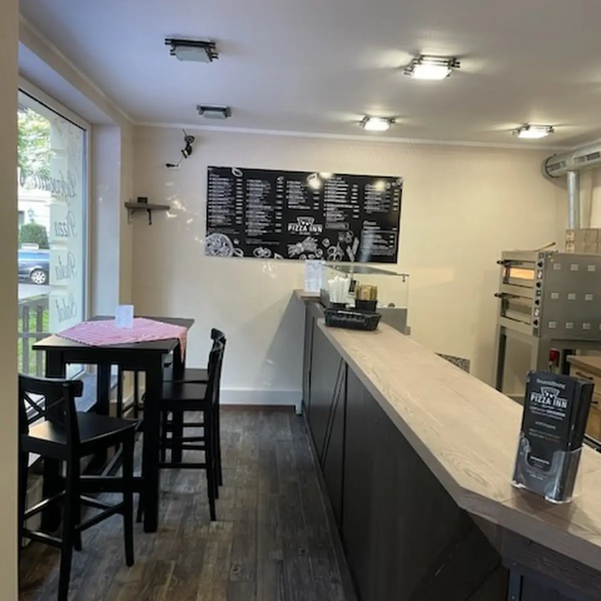 Atmosphäre, Pizza Inn Magdeburg