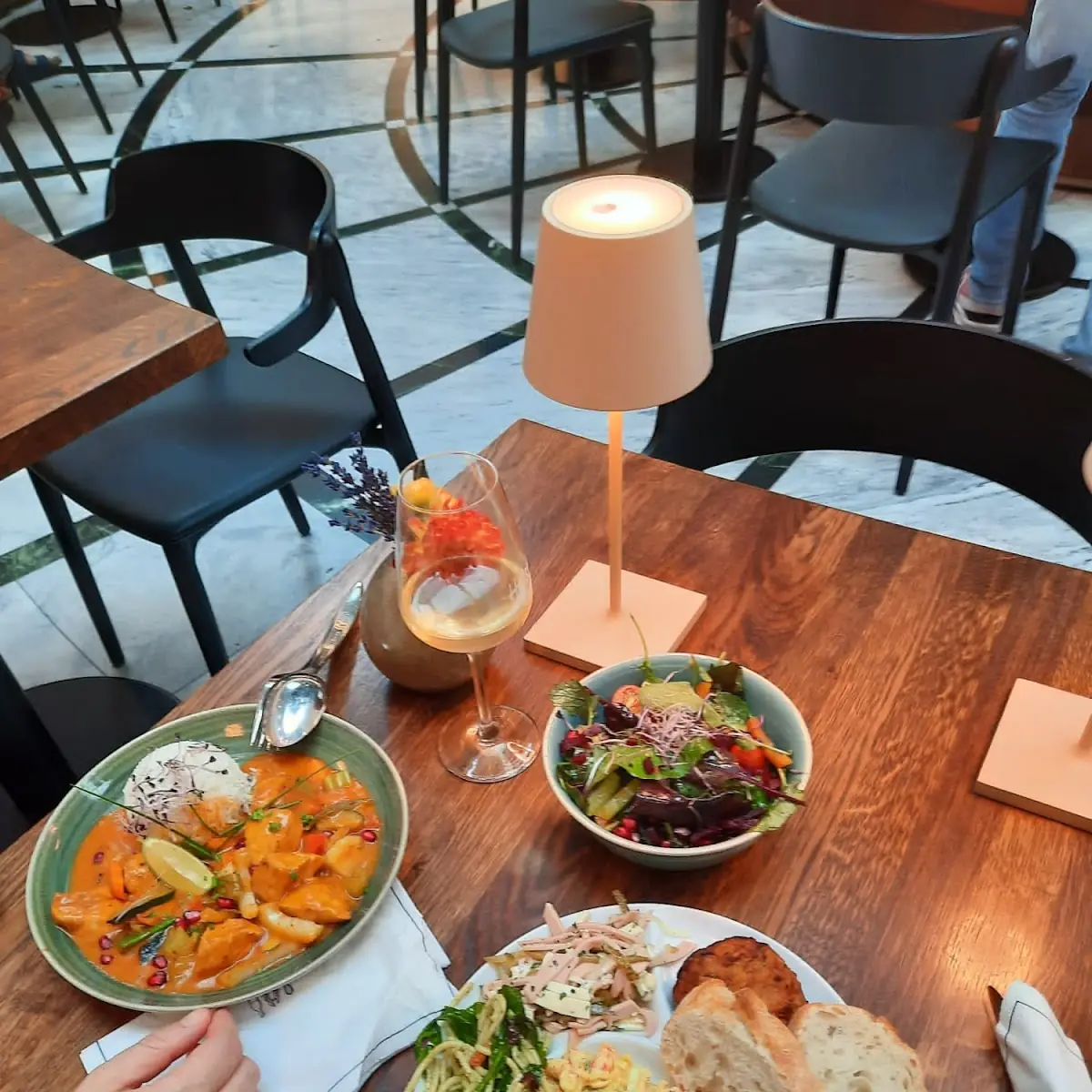 Essen und Trinken photo 1