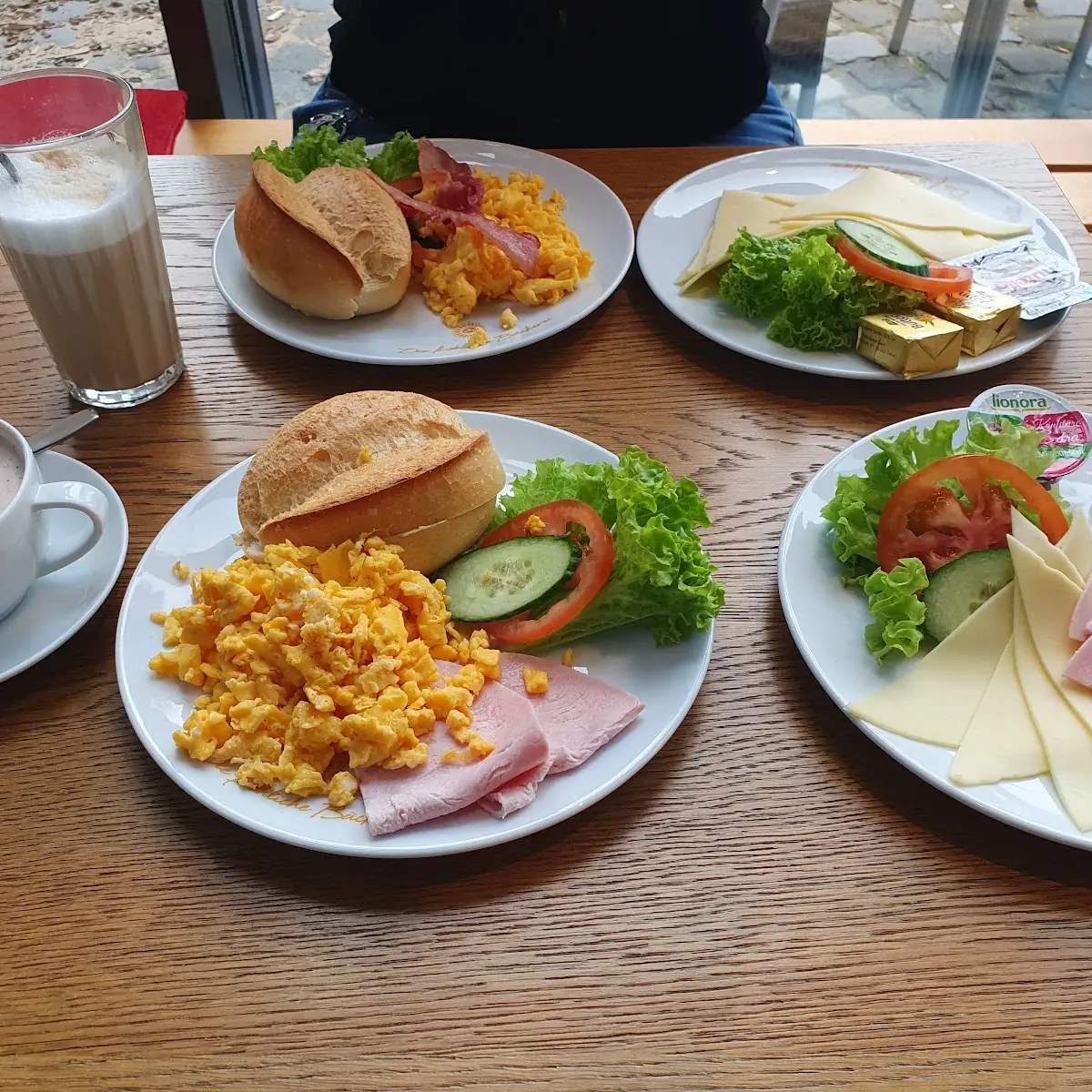 Essen und Trinken photo 6
