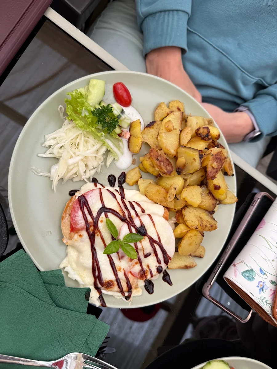 Essen und Trinken photo 3