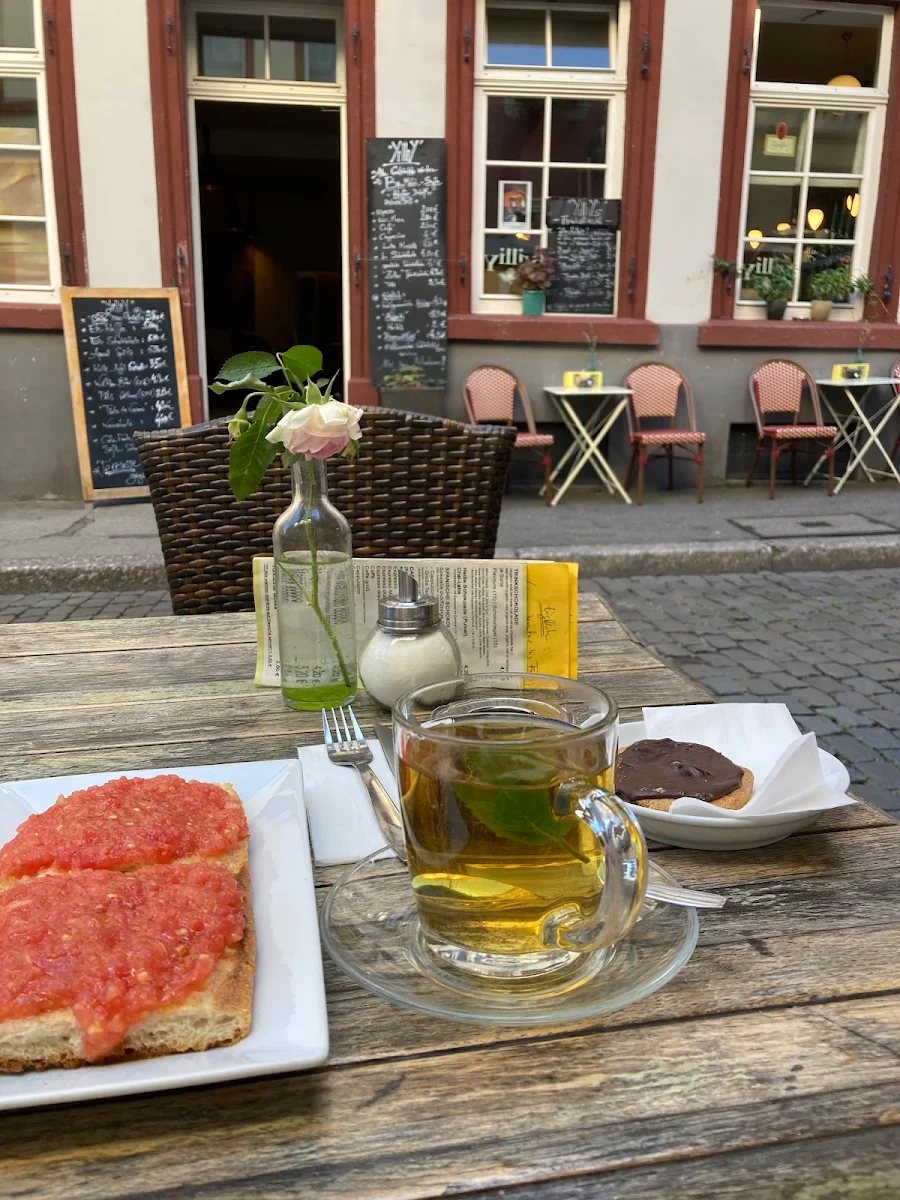 Essen und Trinken photo 3