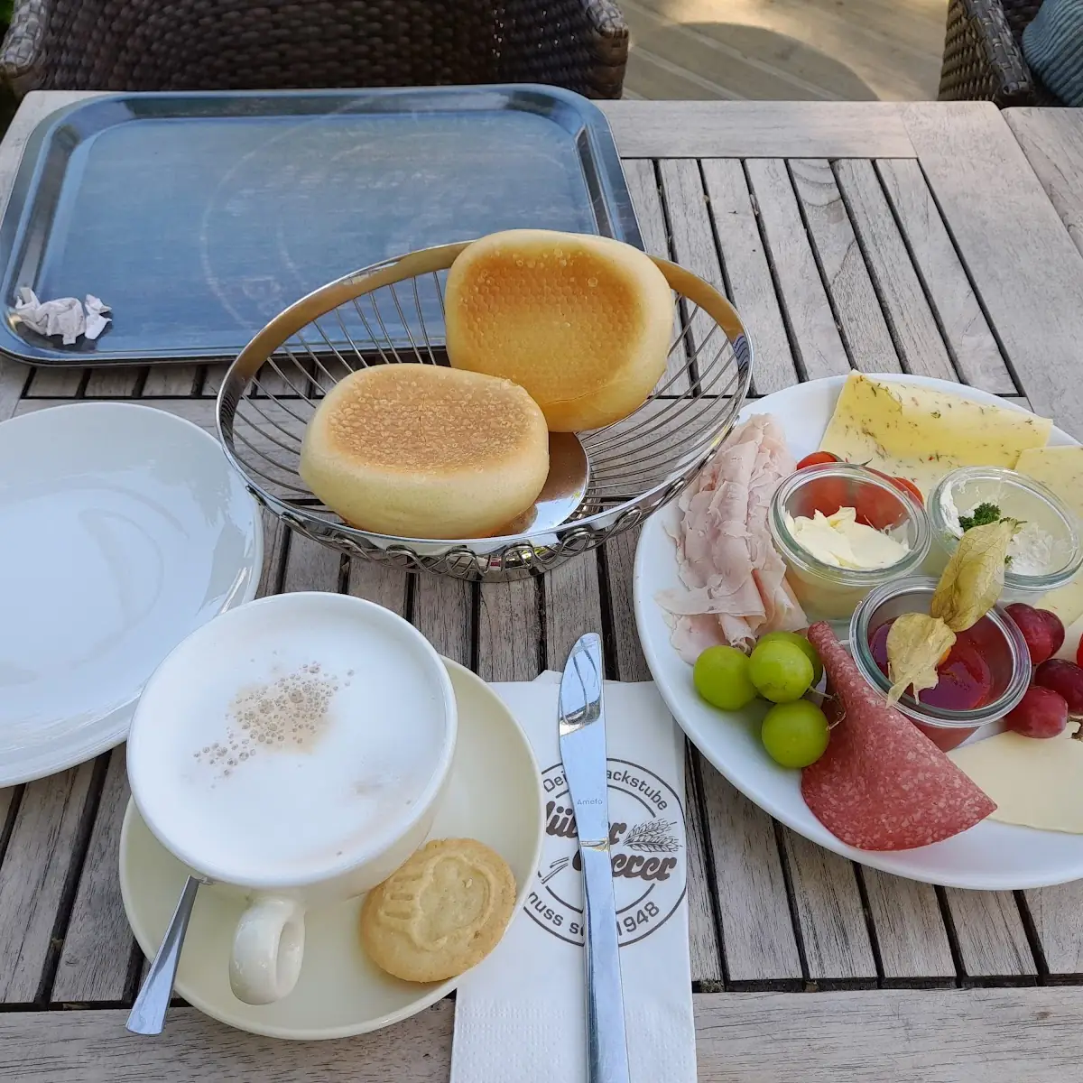 Essen und Trinken photo 2