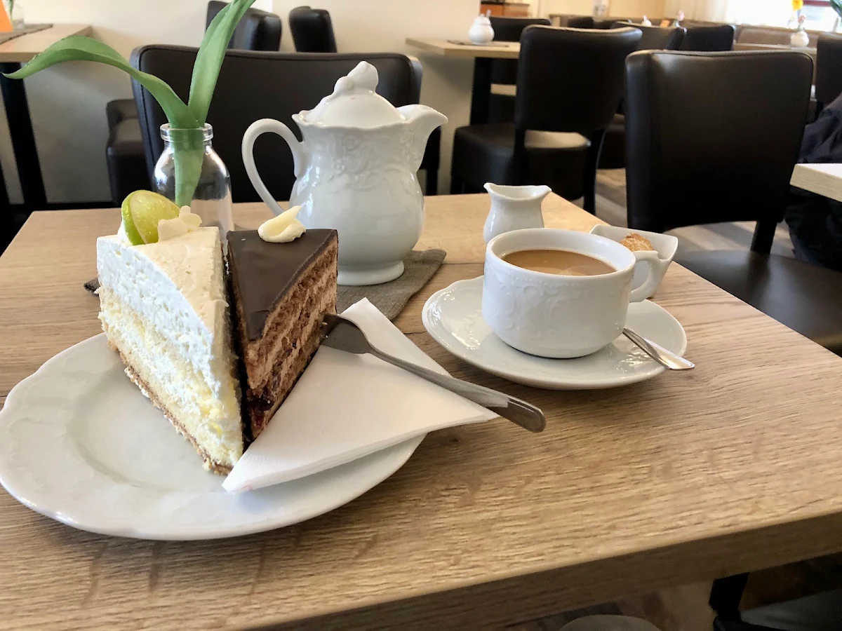 Essen und Trinken, Café Konditorei Kurz