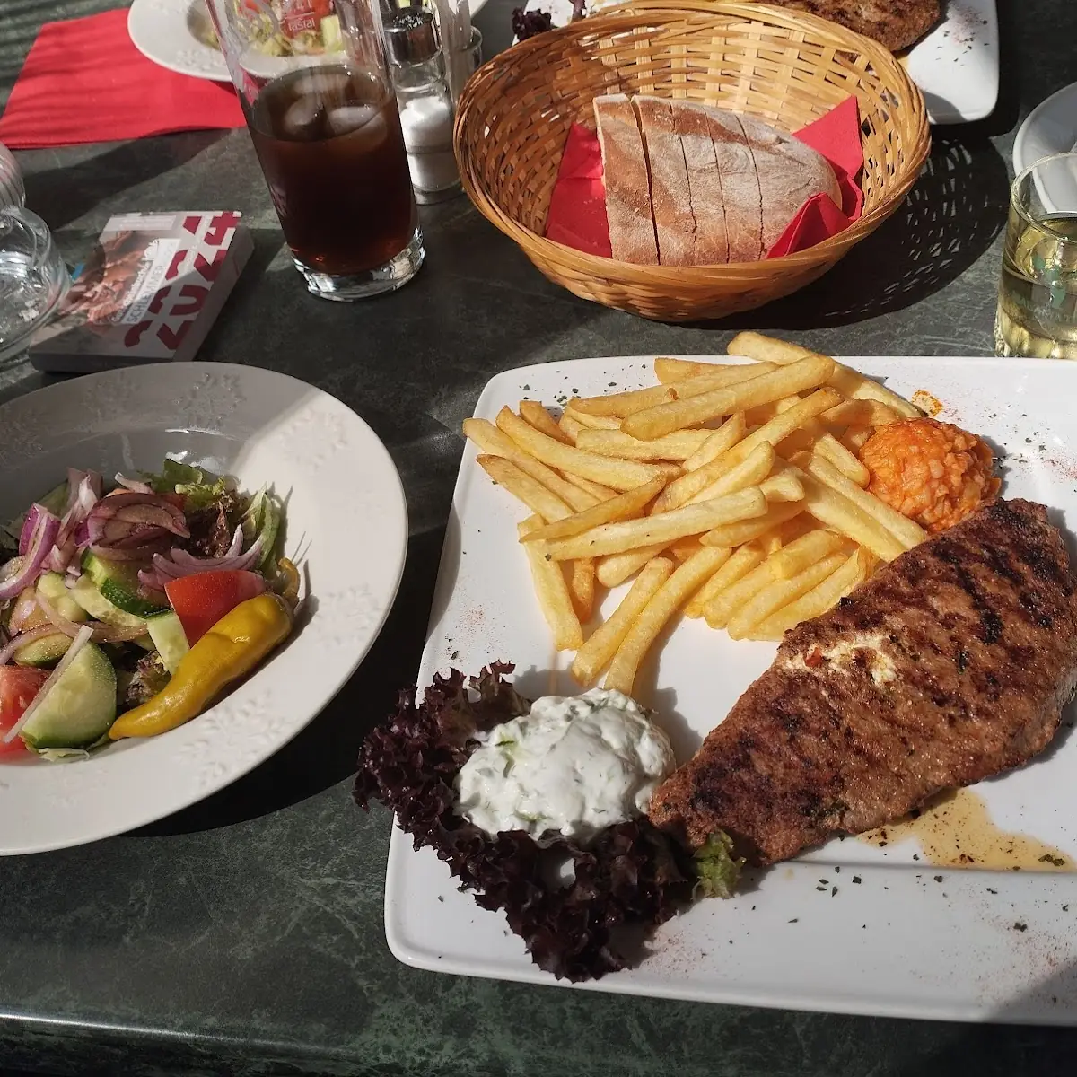 Essen und Trinken photo 3