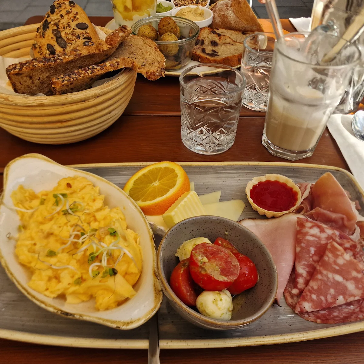 Essen und Trinken photo 2