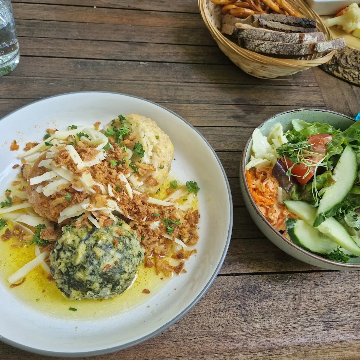 Essen und Trinken photo 2