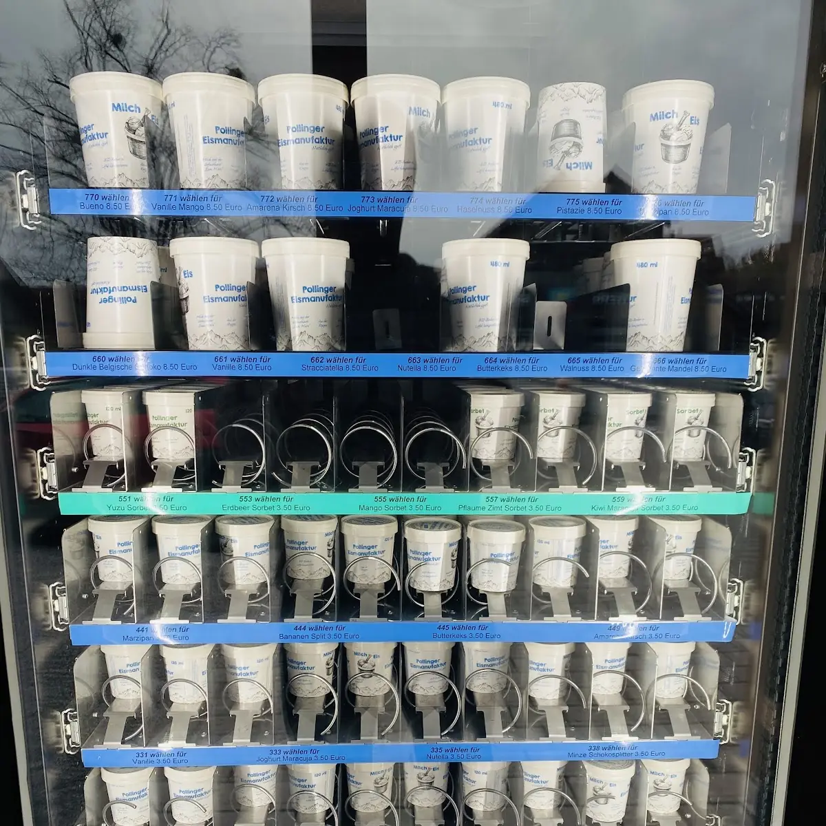 Atmosphäre, Pollinger Eismanufaktur (Eisautomat)
