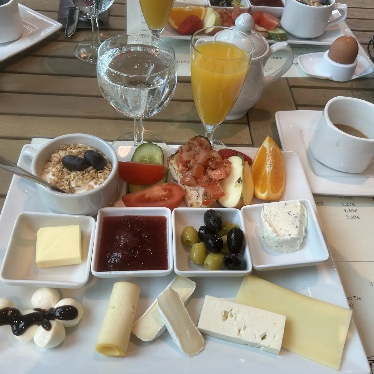 Essen und Trinken photo 3