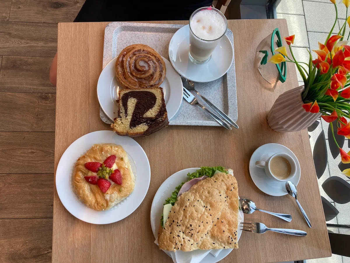 Essen und Trinken photo 1