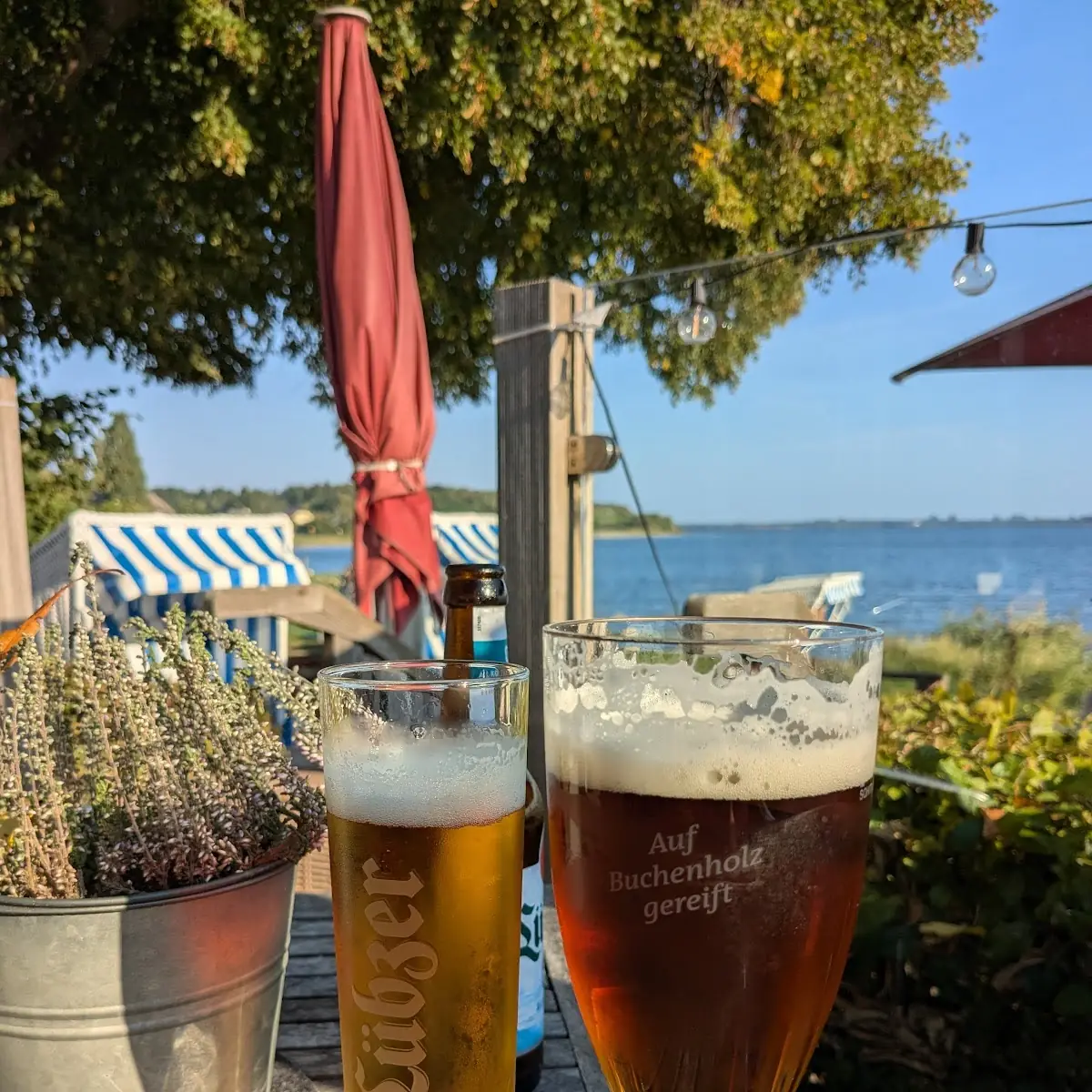 Essen und Trinken, Restaurant Am Wasser