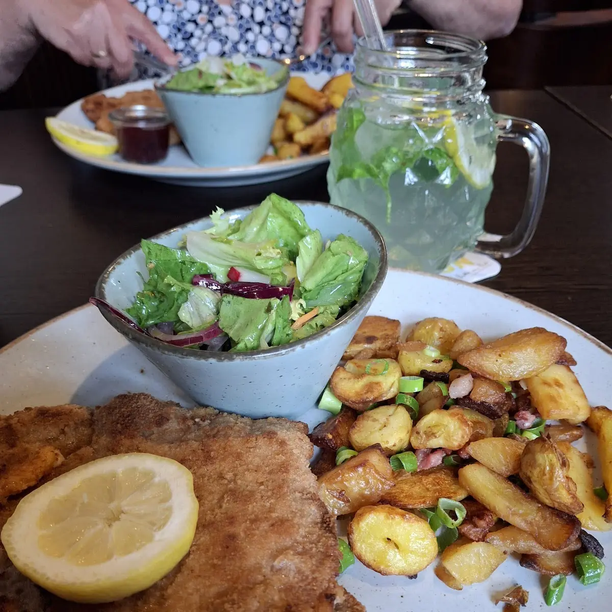 Essen und Trinken photo 3