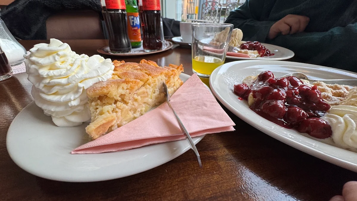 Essen und Trinken, STADT Café
