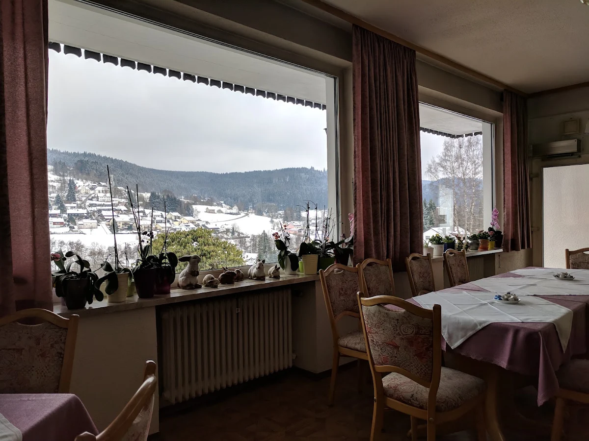 Atmosphäre, Cafe-Pension Mündel