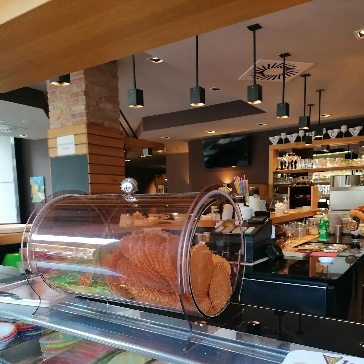 Atmosphäre, Eiscafé Paradiso GmbH