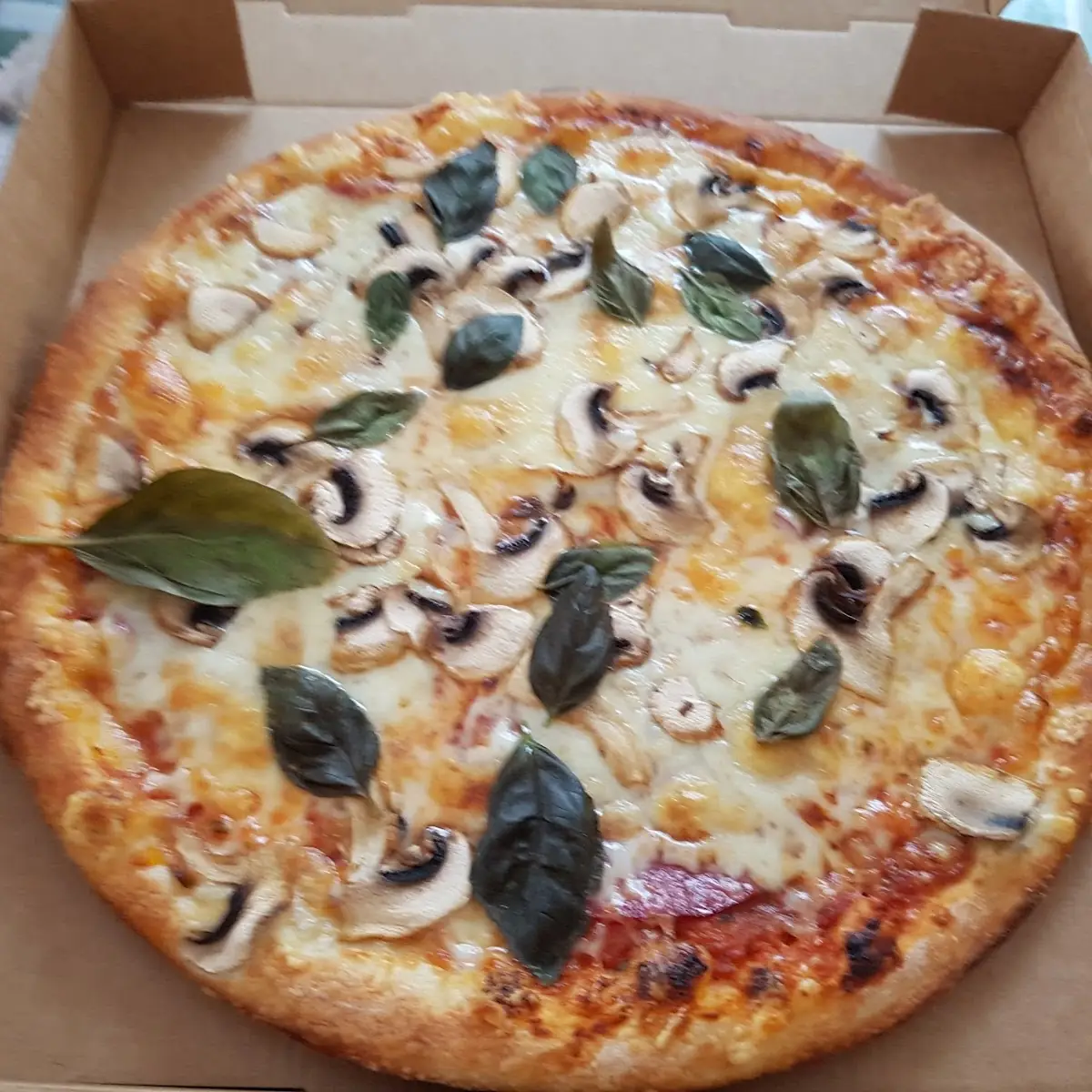 Essen und Trinken, Syros Pizzeria