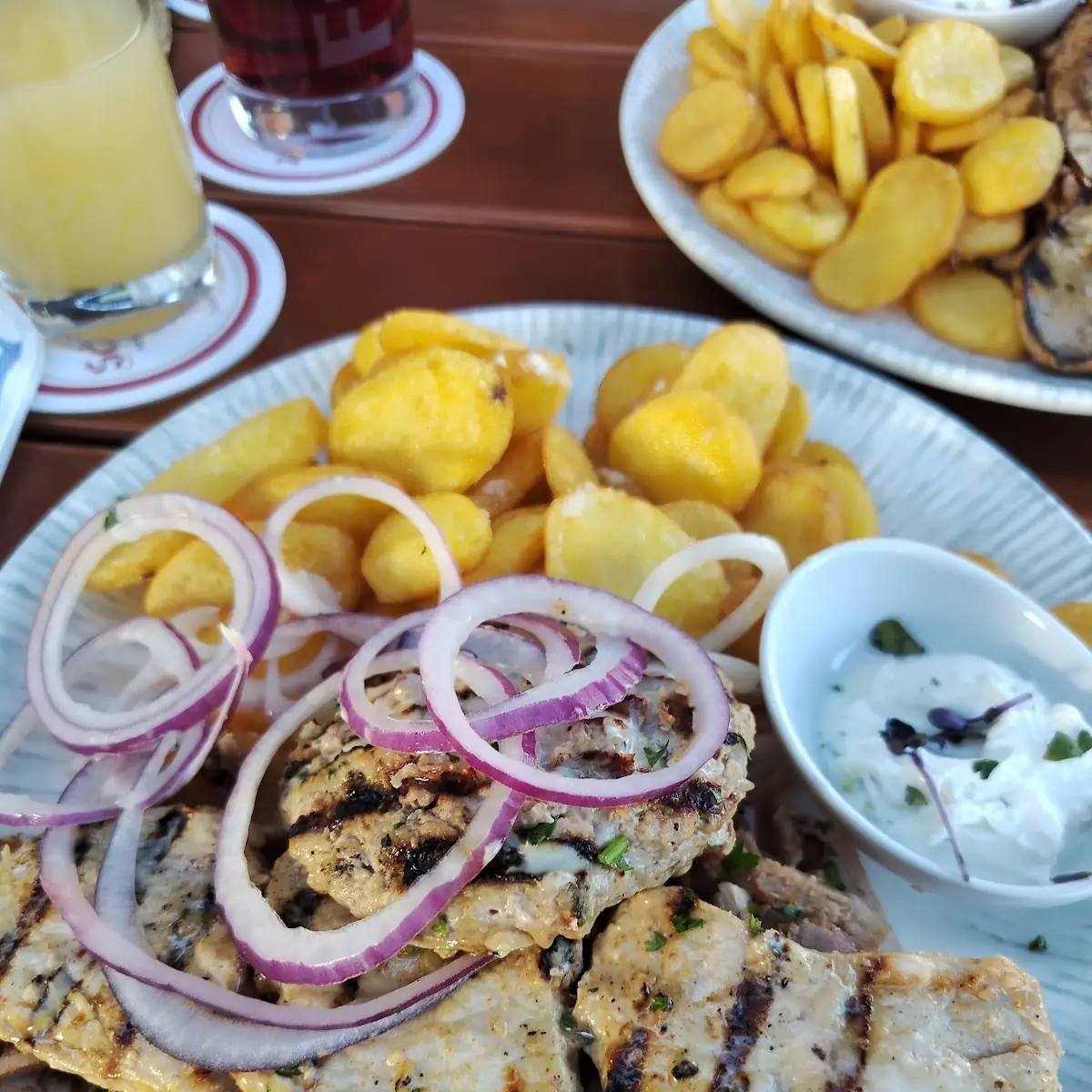 Essen und Trinken photo 1