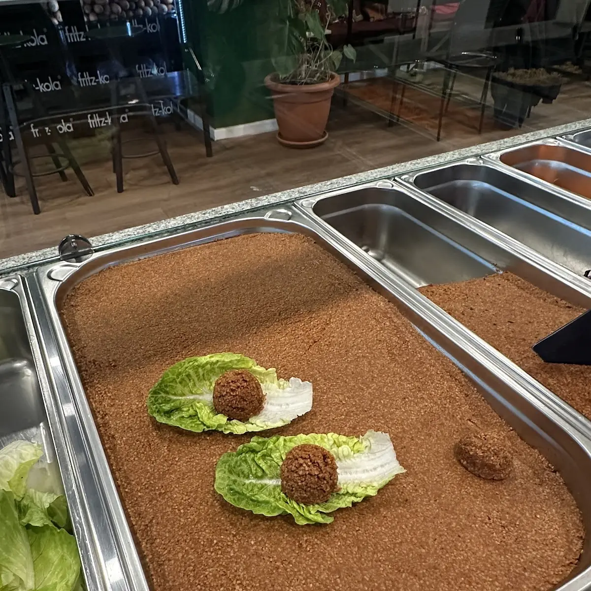 Essen und Trinken, VRAPS by sour kitchen | vegan Çiğ Köfte wraps