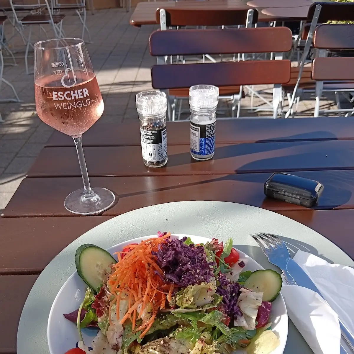Essen und Trinken photo 2