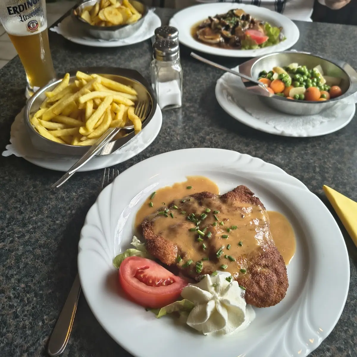 Essen und Trinken photo 1