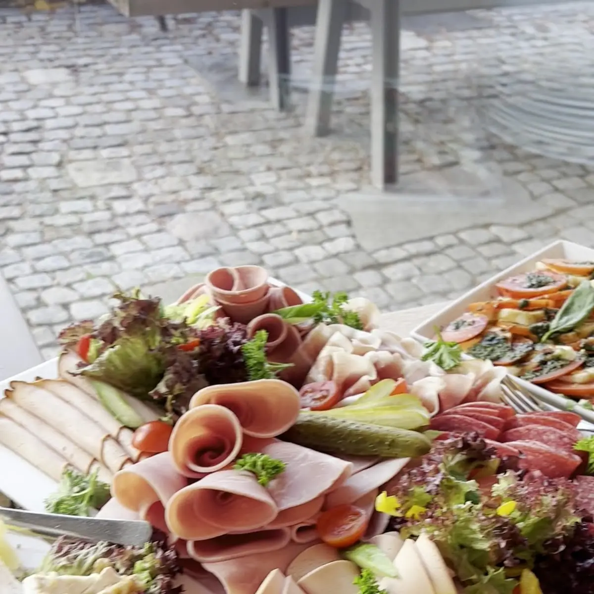 Essen und Trinken, Leo´s im werkhaus (ehemals Bahnhof)
