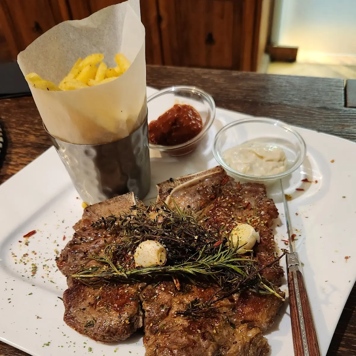 Essen und Trinken, Leo´s im werkhaus (ehemals Bahnhof)