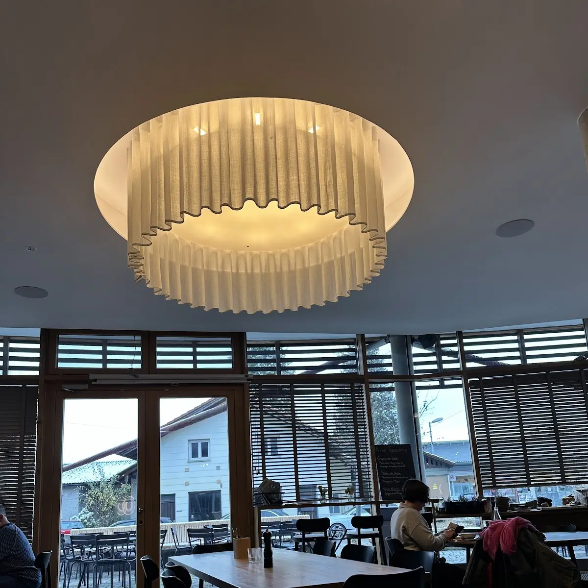 Atmosphäre, Leo´s im werkhaus (ehemals Bahnhof)