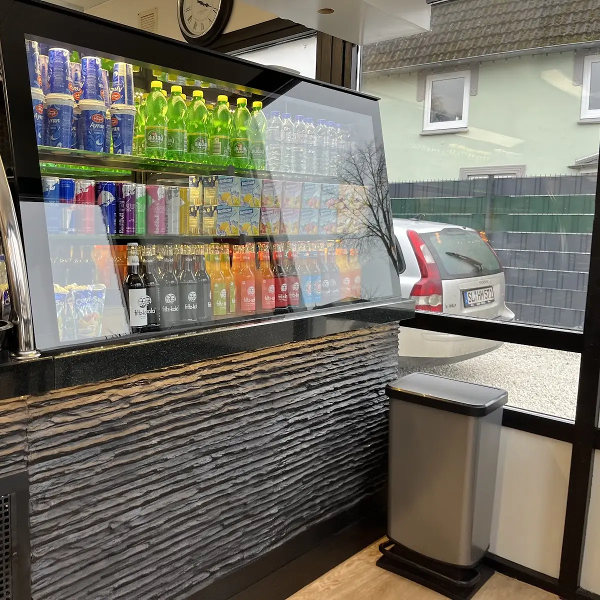 Atmosphäre, Döner Haus