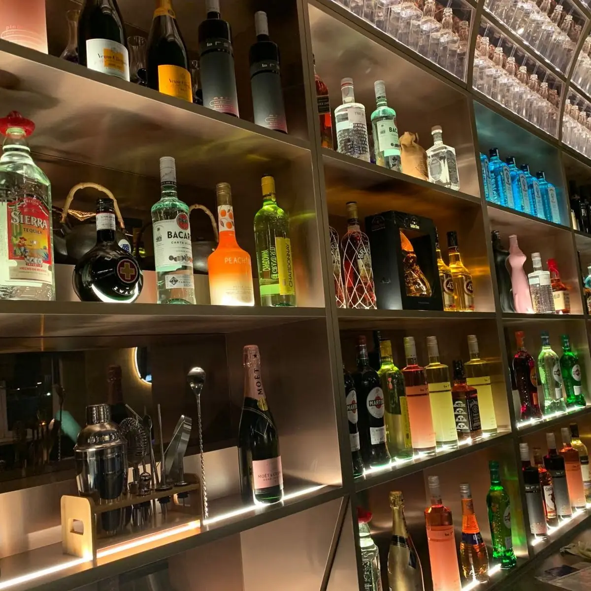 Atmosphäre, 聚宝楼_Jupiter Restaurant & Bar