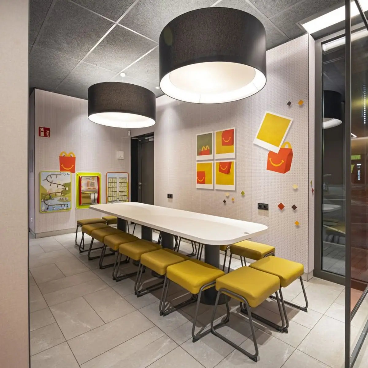 Atmosphäre, McDonald's