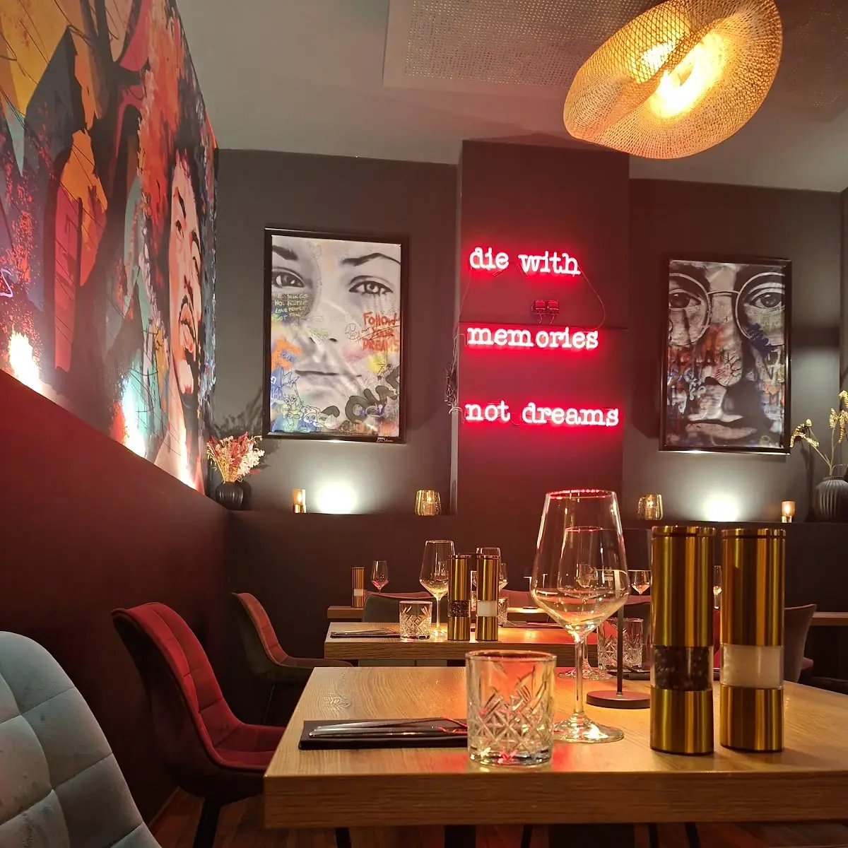 Atmosphäre, Deins Restaurant