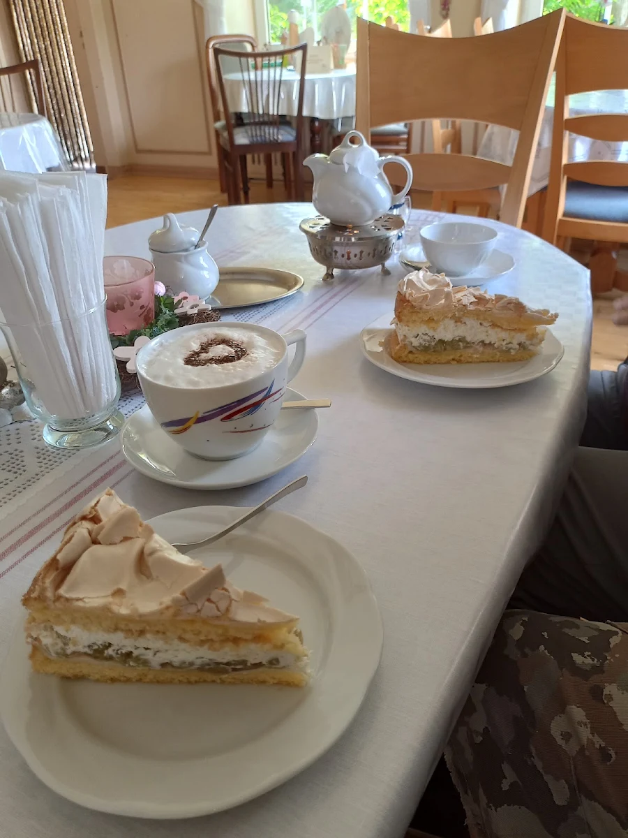 Essen und Trinken photo 1