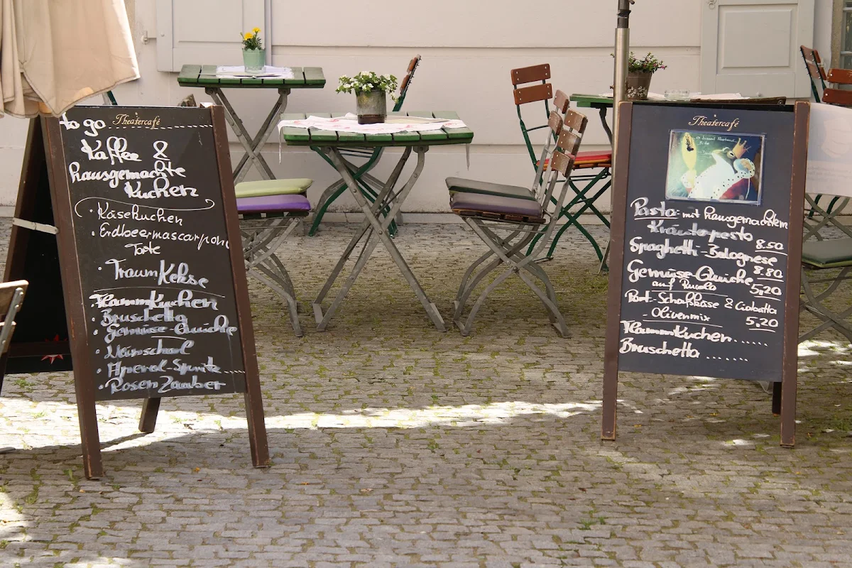 Speisekarte, Theatercafé