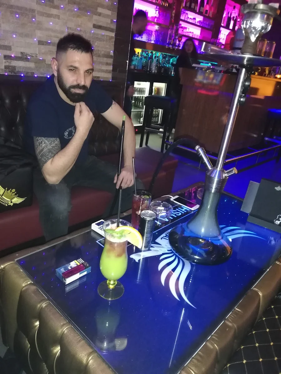 Essen und Trinken, Imperial Bar Lounge