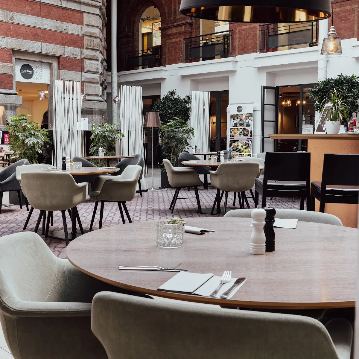 Atmosphäre, Zeitlos Restaurant & Bar | Alte Post Flensburg