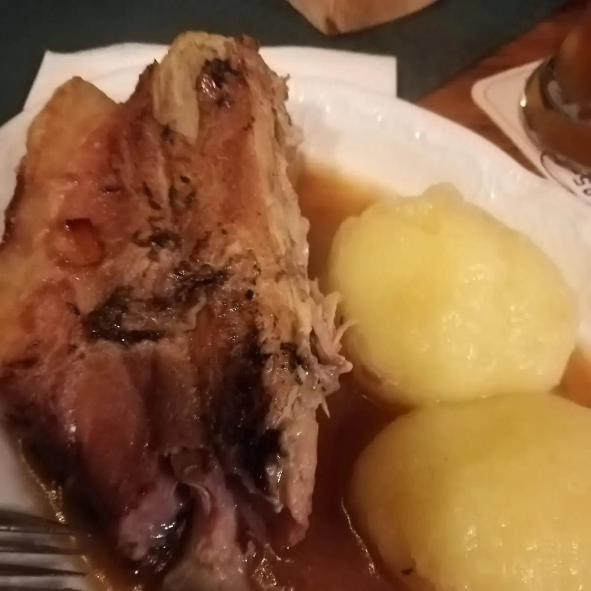 Essen und Trinken, Gasthaus Hofmann