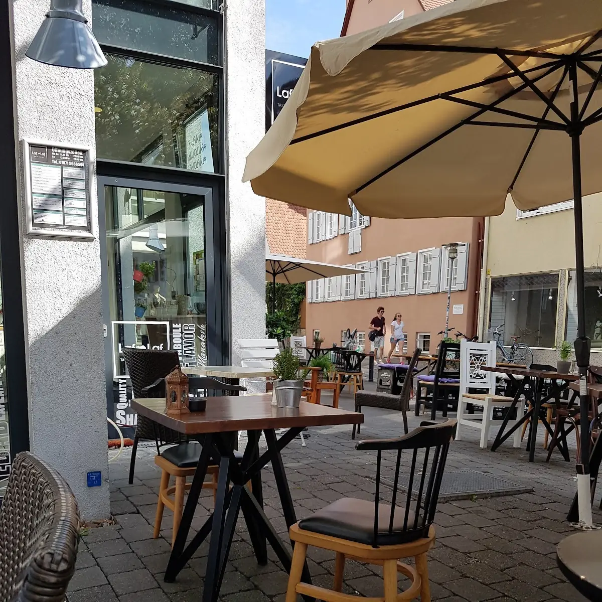 Atmosphäre, Laf Laf Tübingen