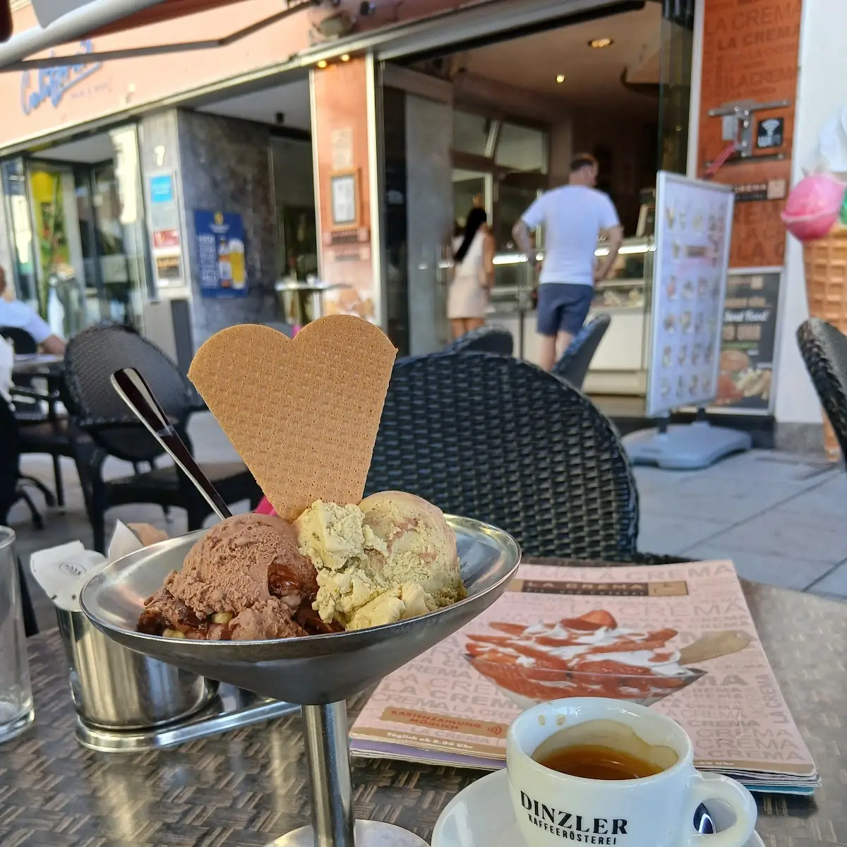 Essen und Trinken photo 3