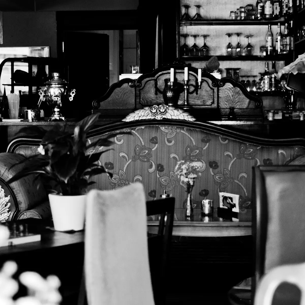 Café A Rebours Titelbild