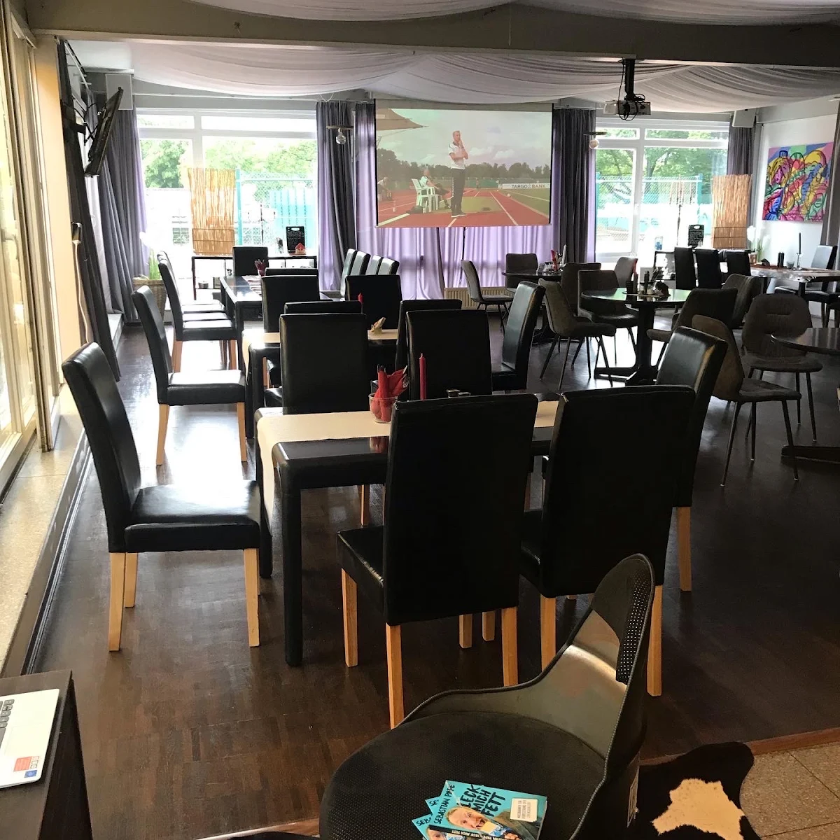 Atmosphäre, B.K. Catering Lieferservice